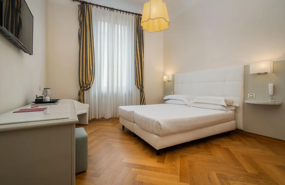 Hotel Croce Di Malta-1