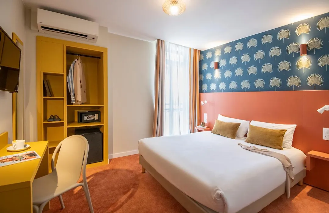 Hotel Du Midi-1