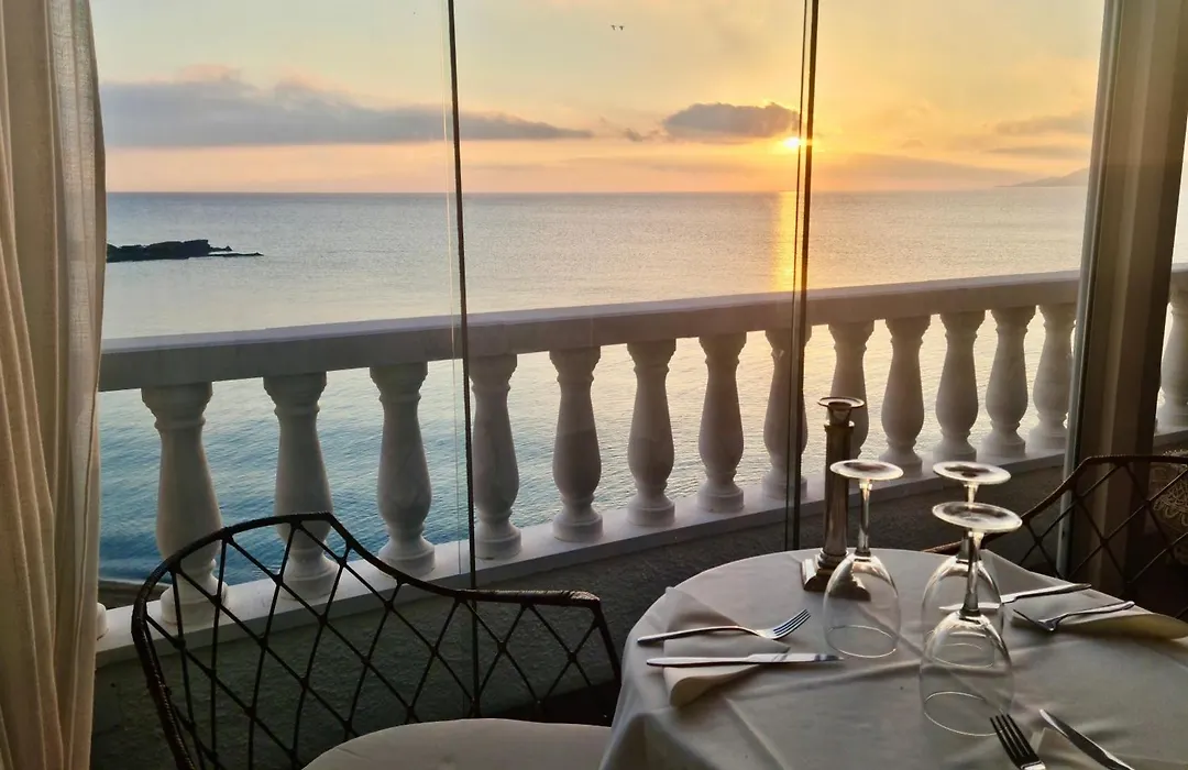 Hotel Grifeu y Restaurant - Costa Brava-1
