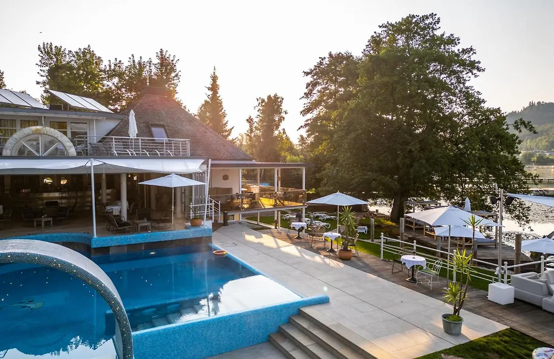 Amerika-Holzer Hotel&Resort-1