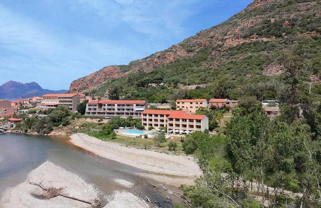 Le Marina-1