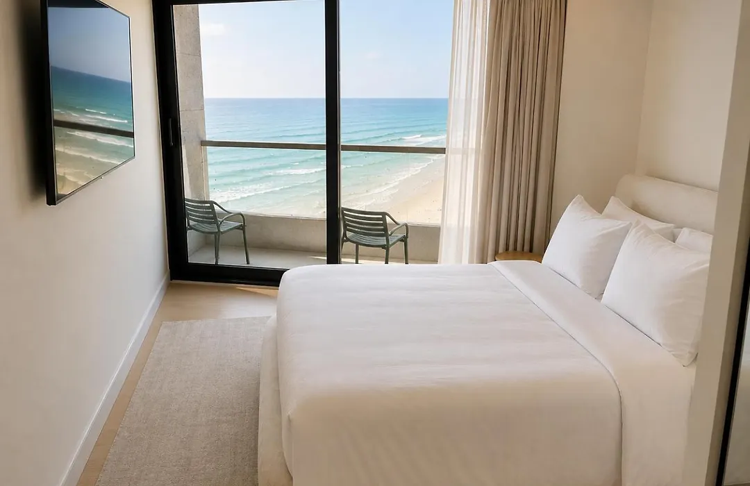 Herbert Samuel Okeanos Suites Herzilya-1