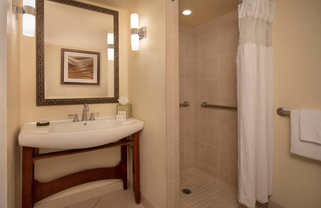 Courtyard By Marriott Bradenton Sarasota/Riverfront-1