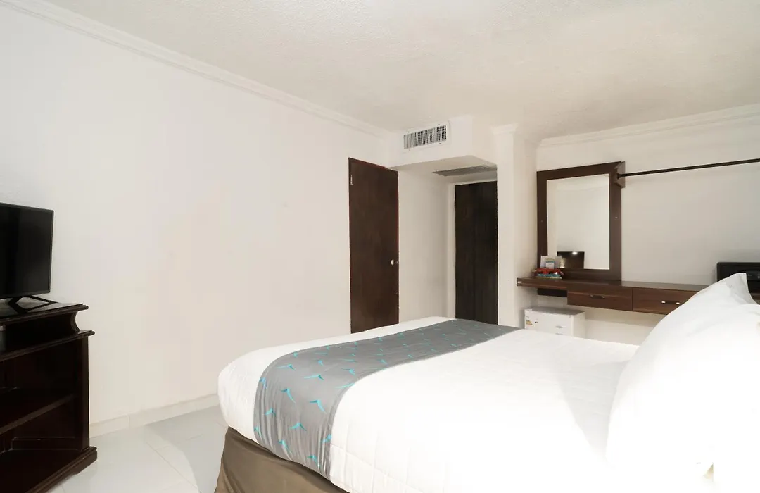 Calypso Beach Hotel-1
