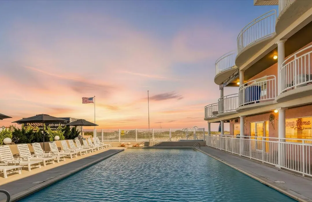 Coliseum Ocean Resort-1