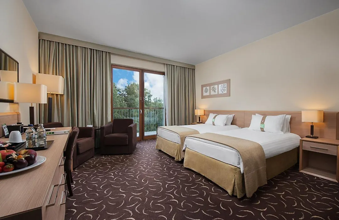 Holiday Inn Resort Warsaw Jozefow By Ihg-1