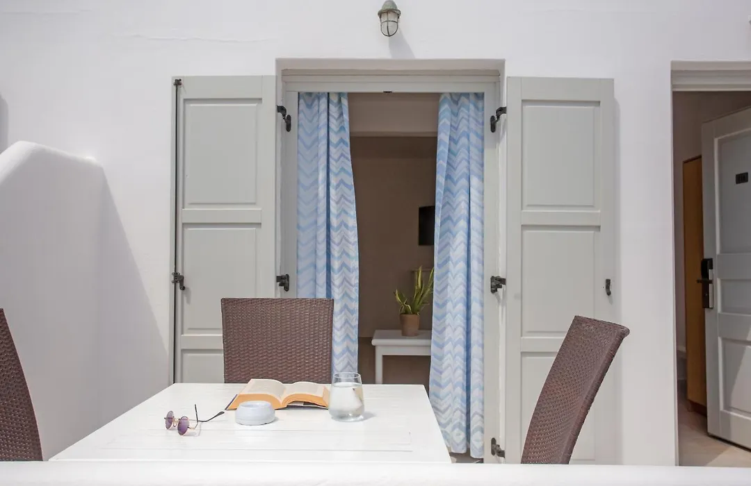 Yiannaki Hotel-1