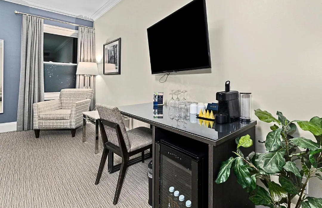 124 On Queen Hotel & Spa-1