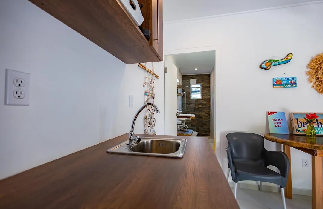 Hibiscus Beach House-1