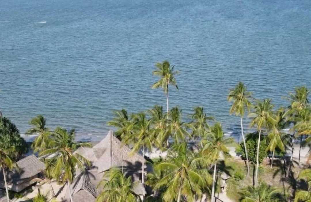 Barry'S Beach Resort Pangani-1