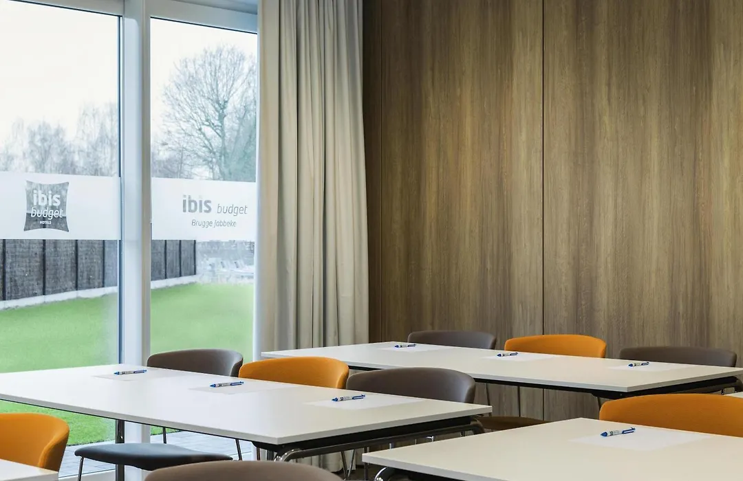 Ibis Budget Brugge Jabbeke-1