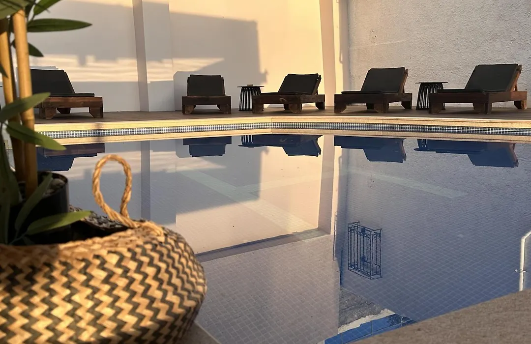 Hyperion Hotel-1