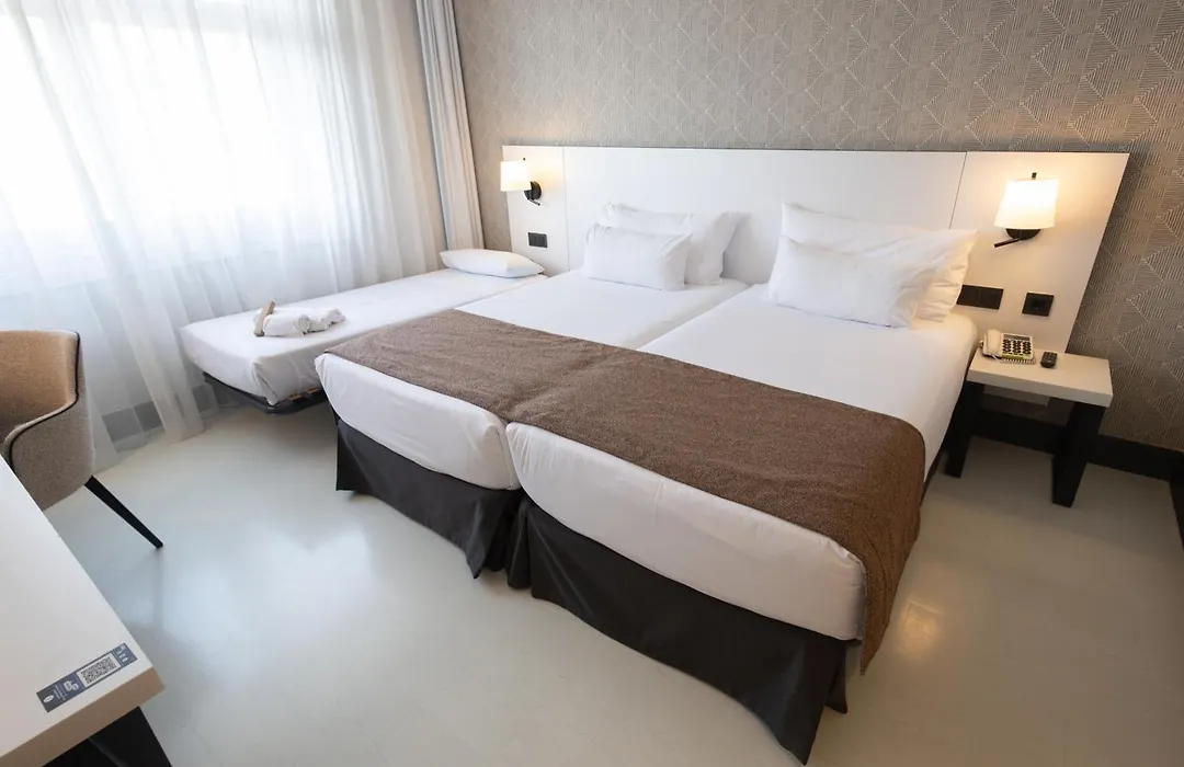 Hotel Ilunion Bilbao-1