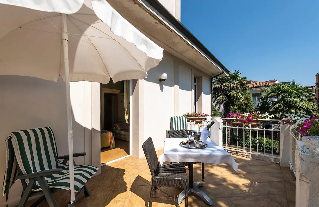 Hotel Villa Delle Palme-1