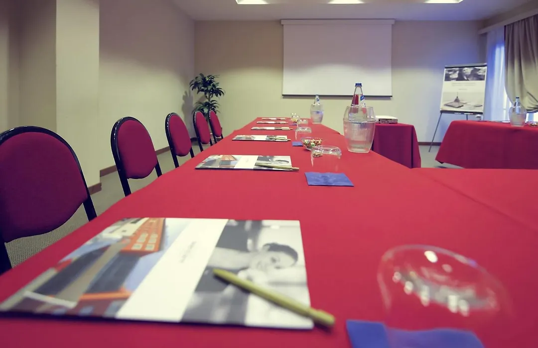 Mercure Genova San Biagio-1
