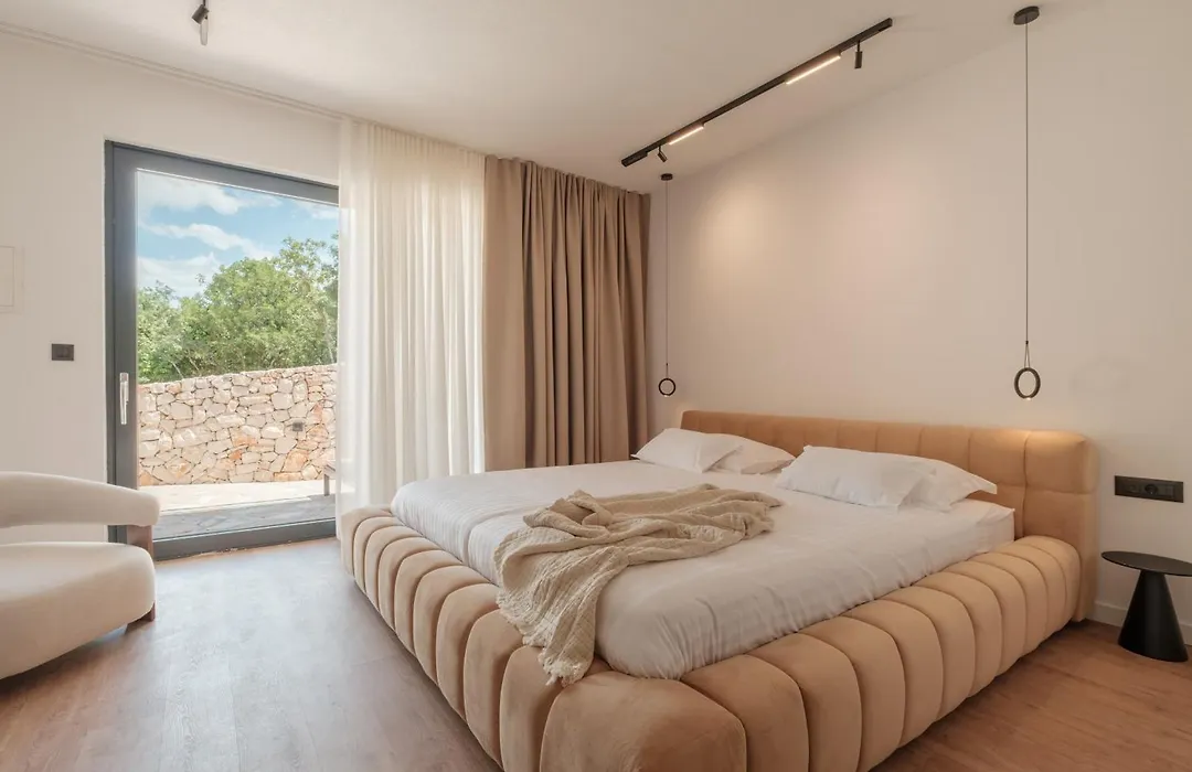 Nono Ban Boutique Hotel & Villas-1