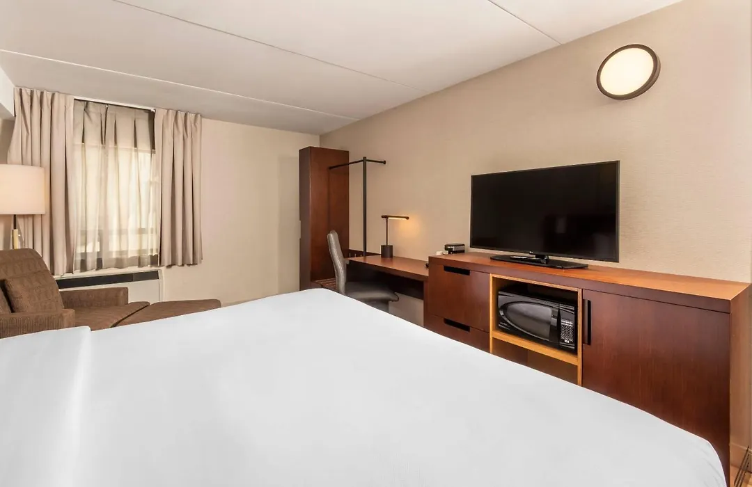 Comfort Inn Dryden-1