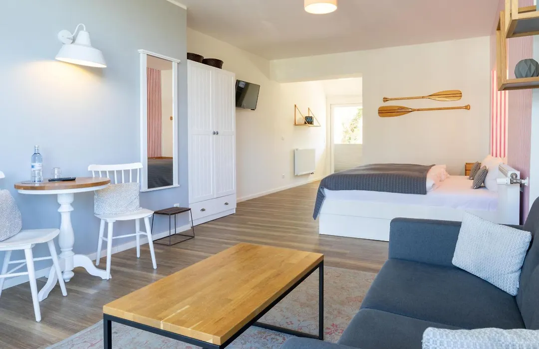 Strandhaus Ahrenshoop Boutiquehotel-1