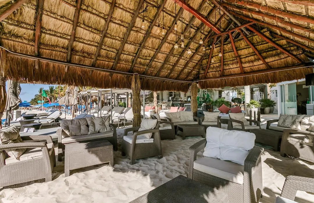 Luciana Hotel & Beach Club-1