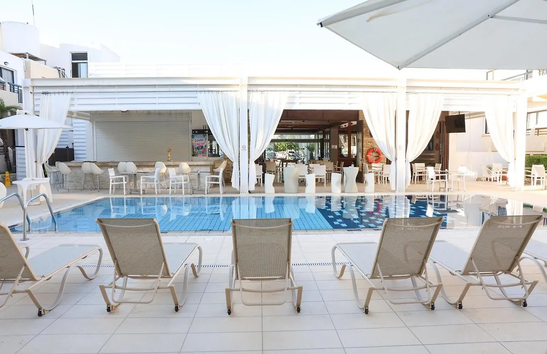 Senator Hotel Apartments - Adults Only-1