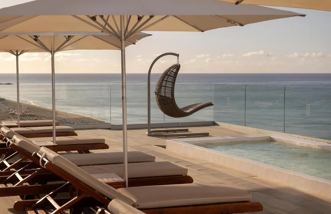 Plus Fariones Suite Hotel-1