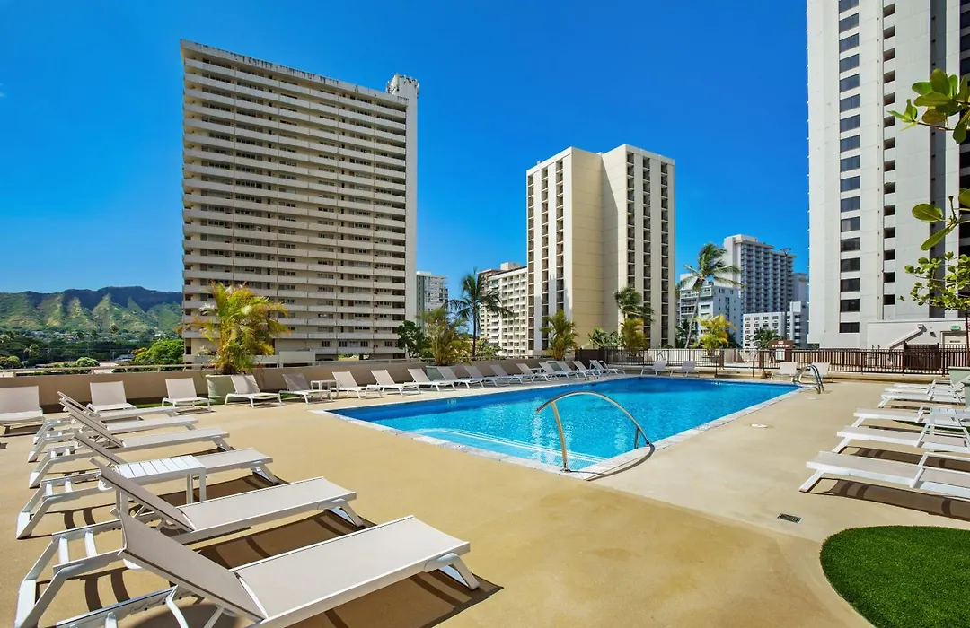 Aston At The Waikiki Banyan-1