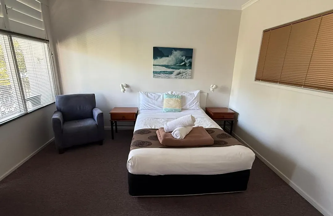 Tower Court Motel (Adults Only)-1
