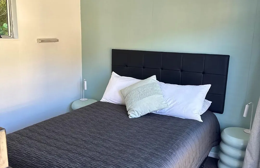 Pohara Beach Top 10 Holiday Park-1