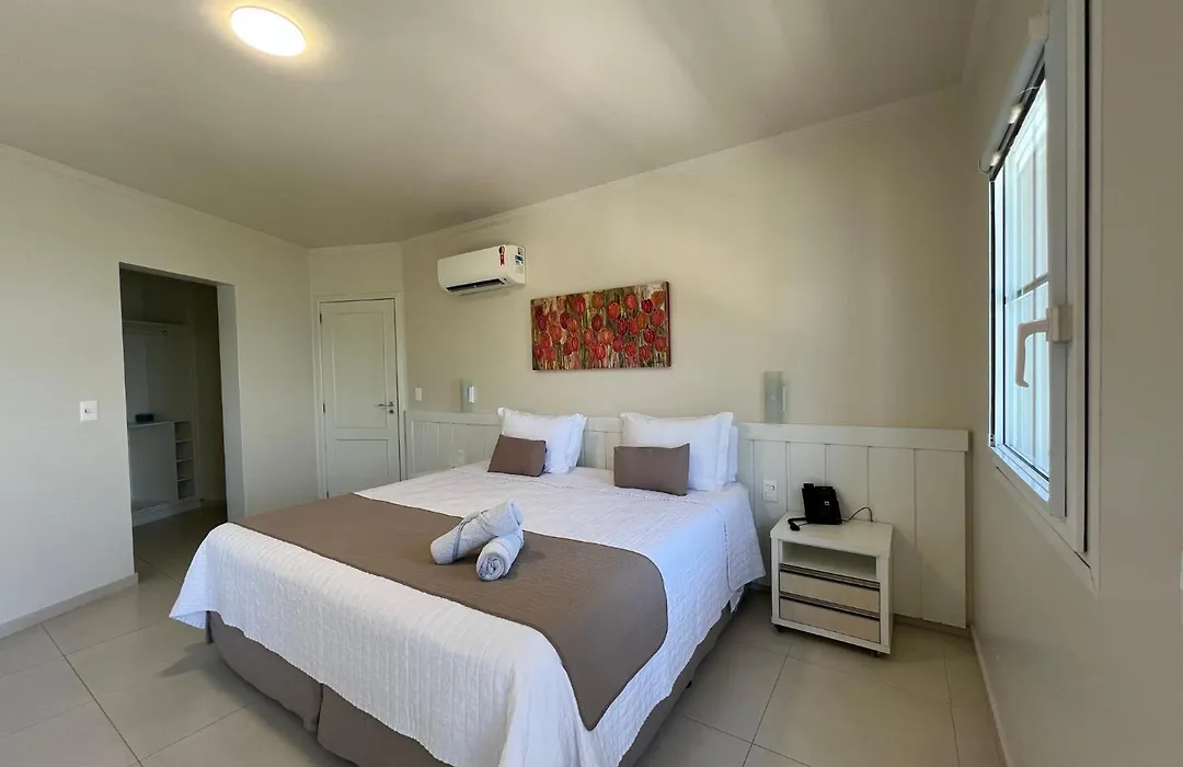 Hotel Vila Do Farol-1