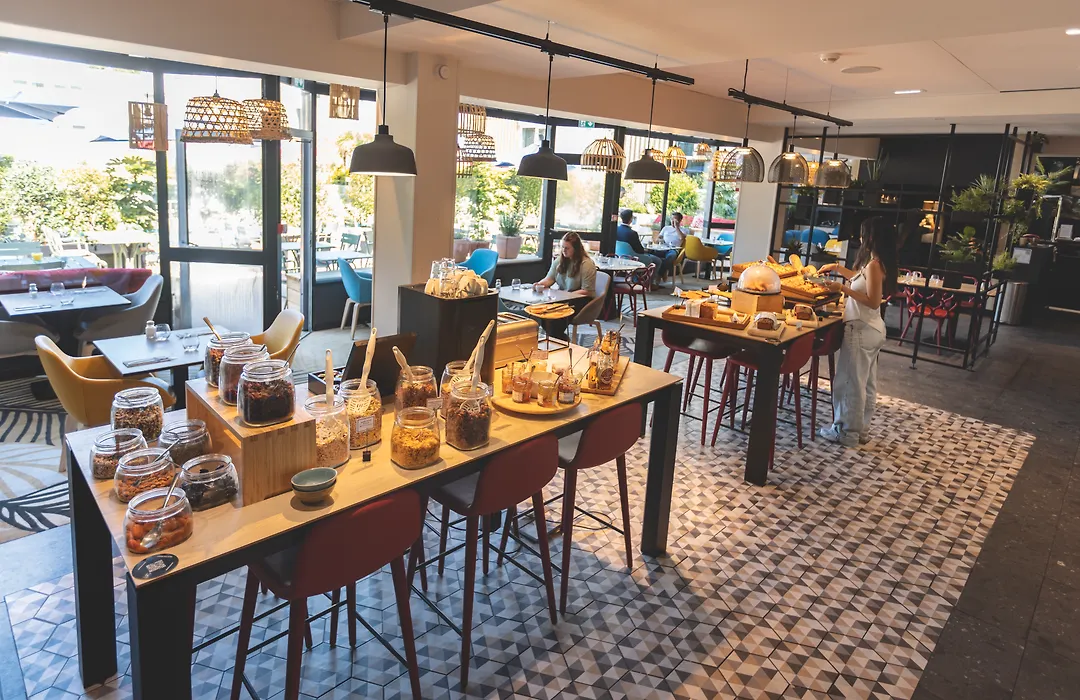 Novotel Rennes Alma-1