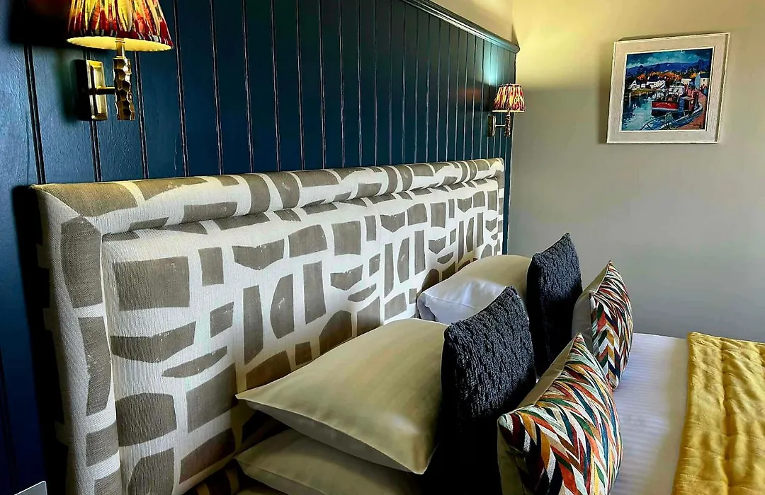 Lochside Hotel-1