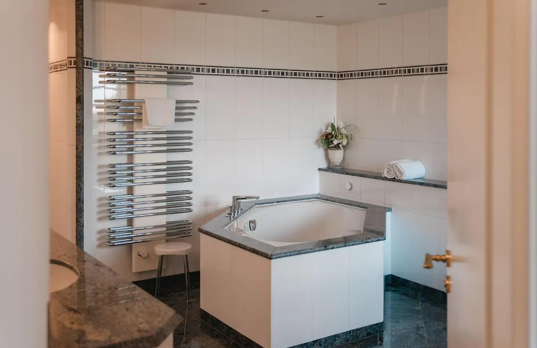 Hotel Hofgut Georgenthal-1