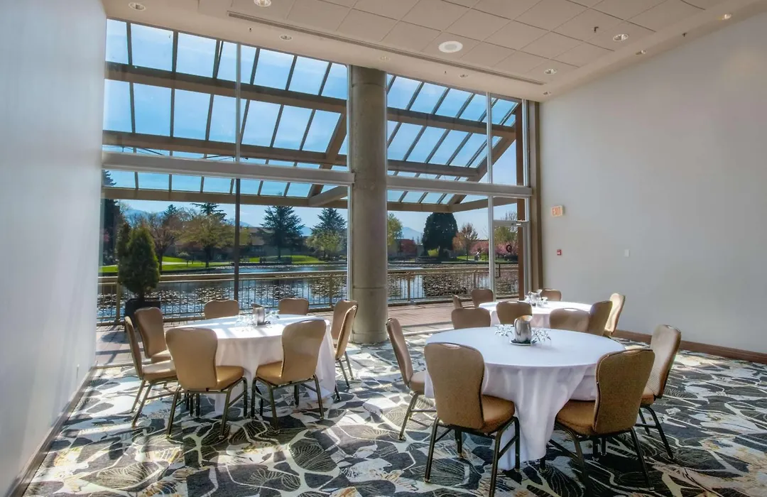 Coast Chilliwack Hotel By Apa-1