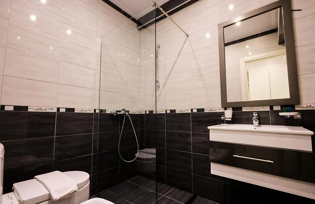 Hotel Saranda International-1