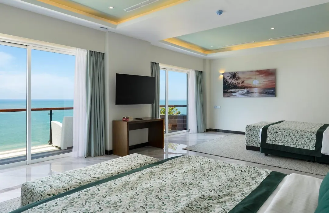 Earl'S Regent Negombo "Golden Shore At Your Door - Find Your Dream Stay"-1