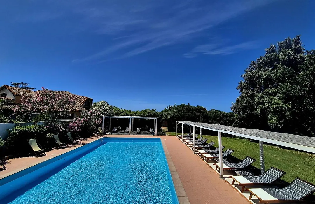Is Benas Country Lodge-1