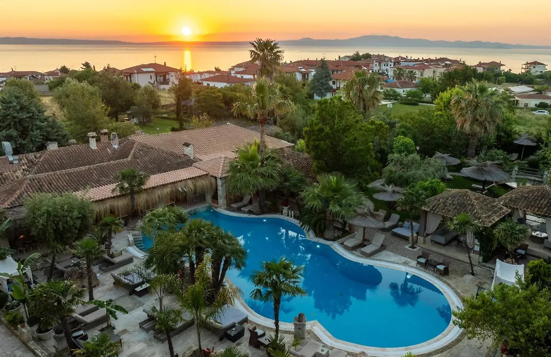 Achtis Hotel-1
