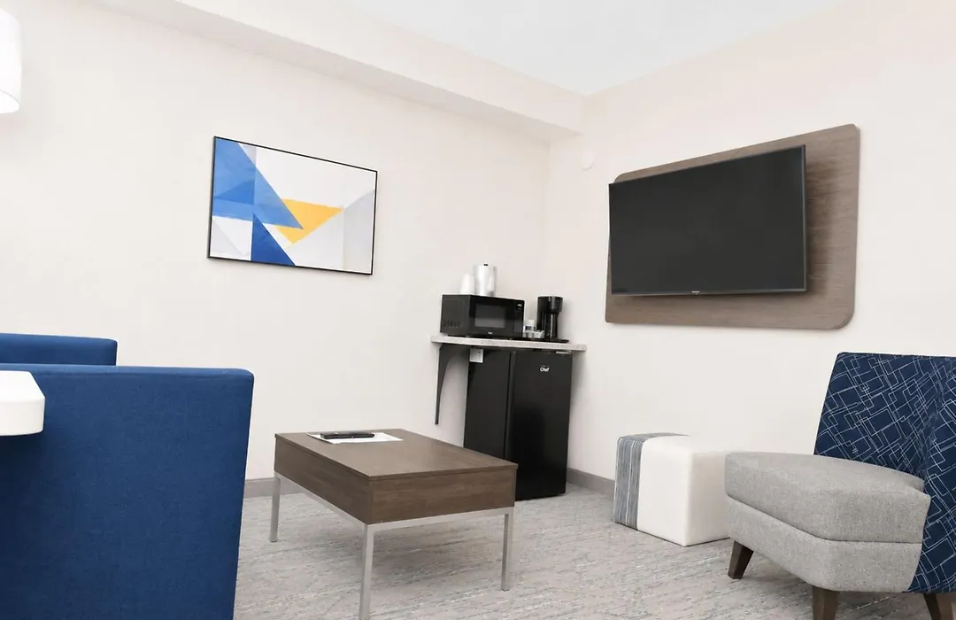 Holiday Inn Express Dryden By Ihg-1