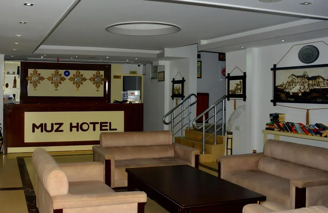 Muz Hotel-1
