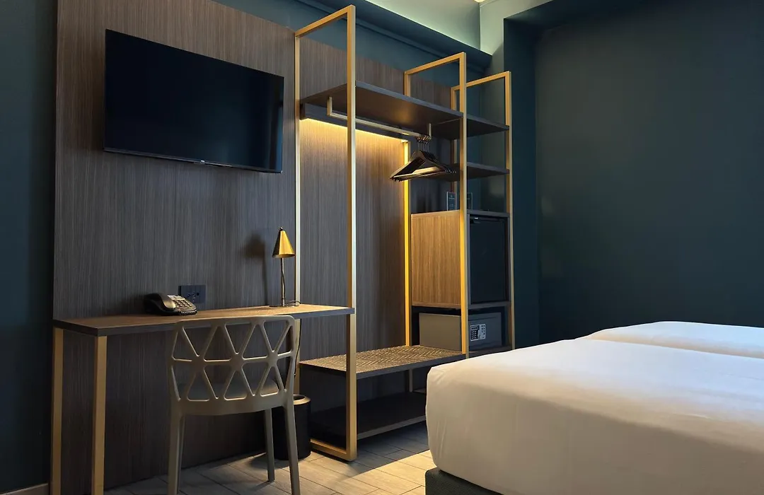 Av Hotel Milano-1