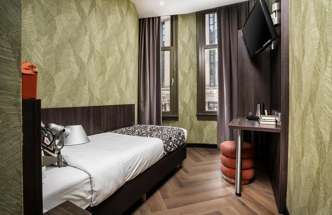 Hotel Damsquare-1