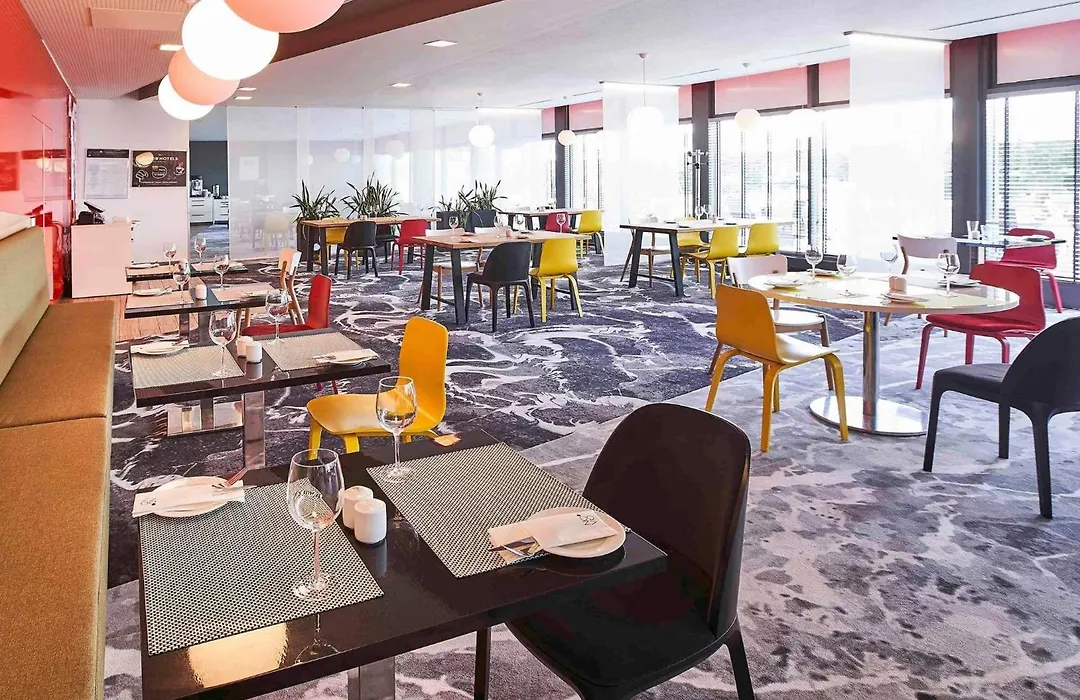 Novotel Wroclaw City-1