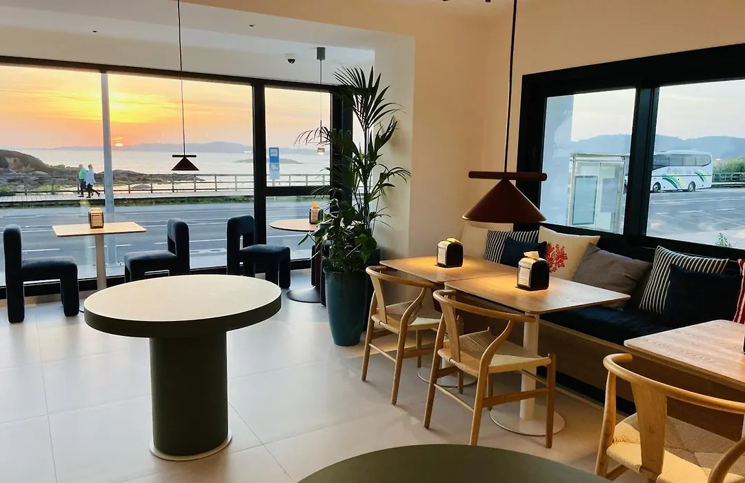 Hotel Delfin Azul-1