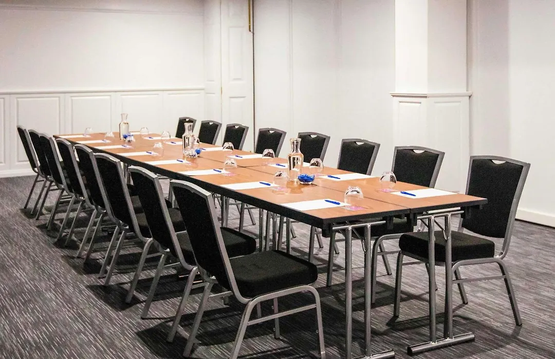 Ibis Styles Mt Isa Verona-1