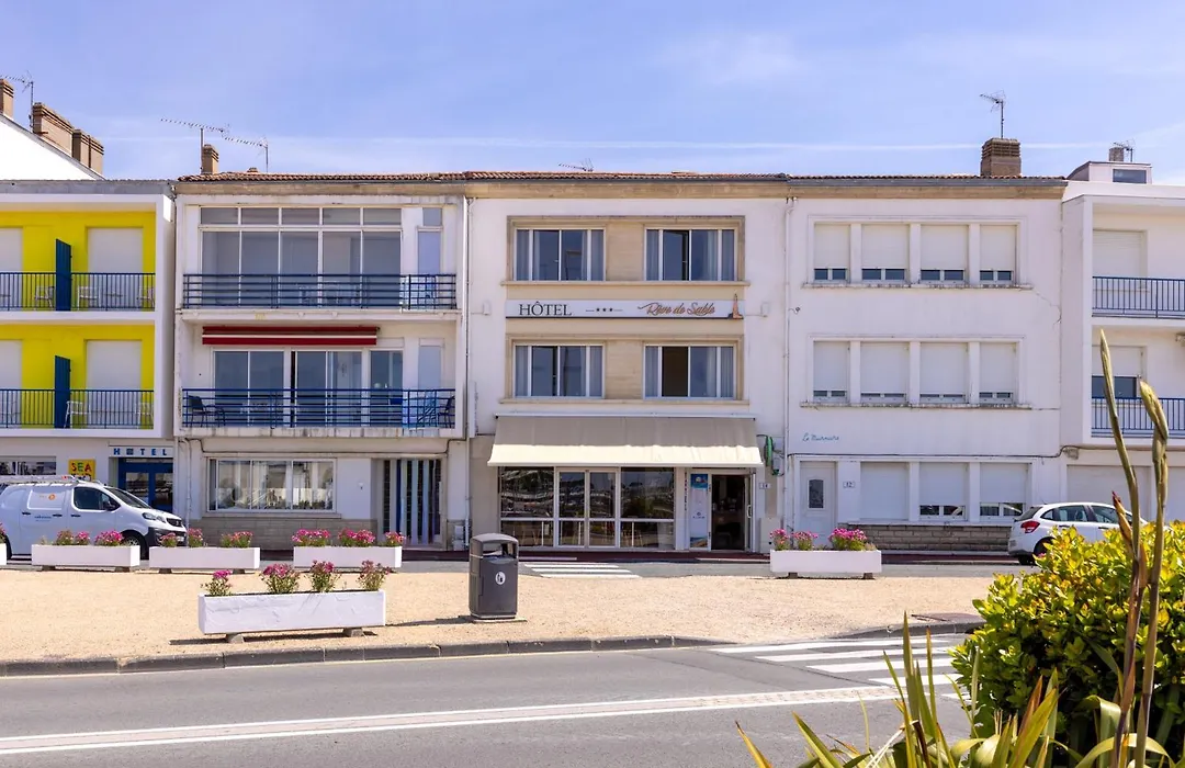 Logis Hotel Reve De Sable-1