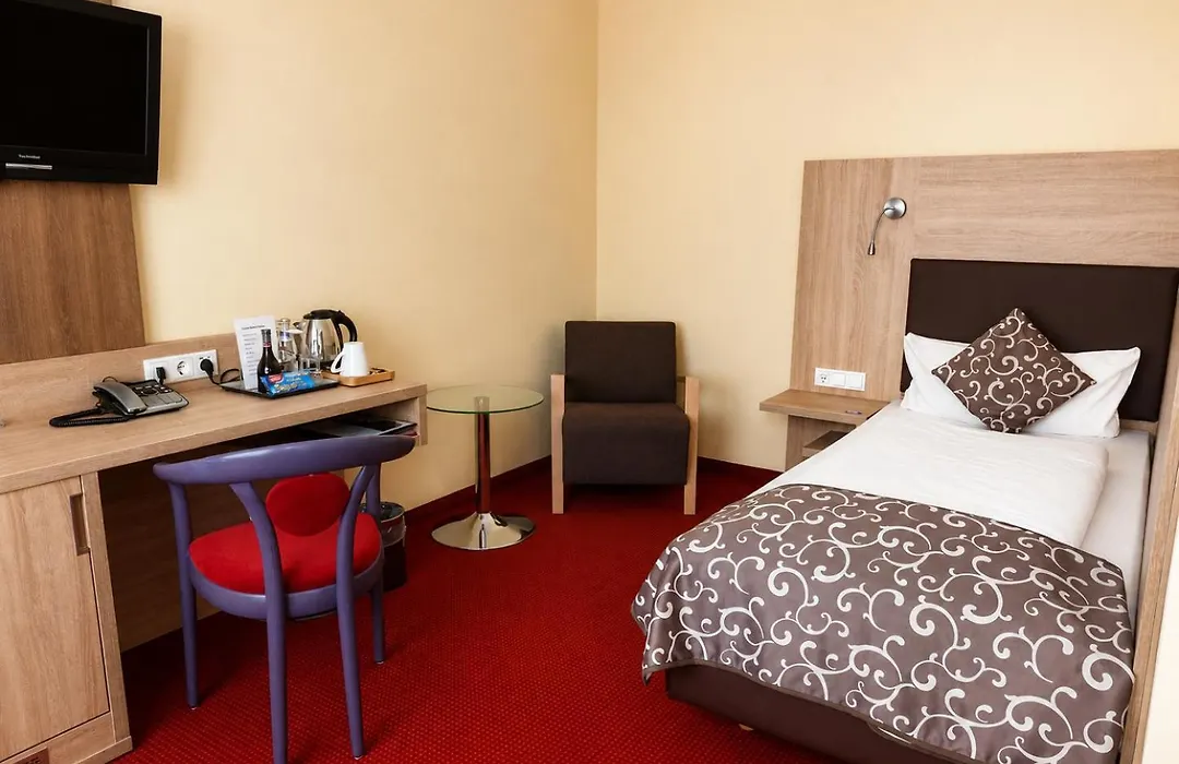 Port Inn Hotel-1