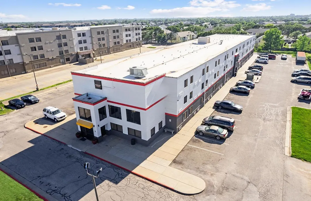 Woodland Inn And Suites Extended Stay-1