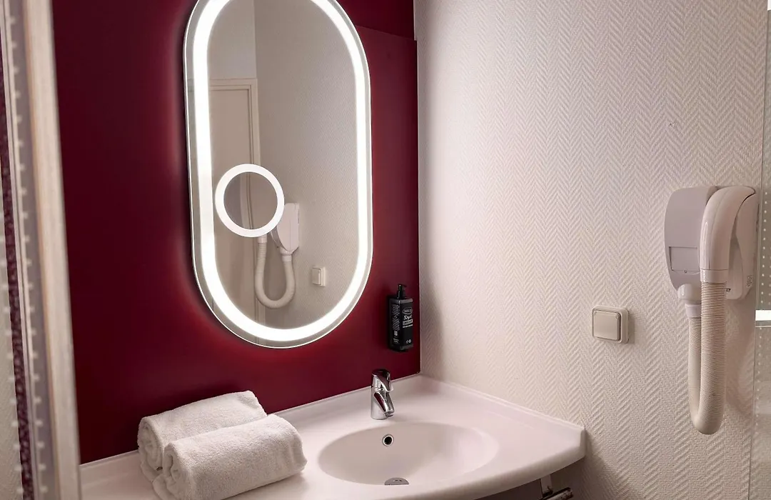 Ibis Martigues Centre-1