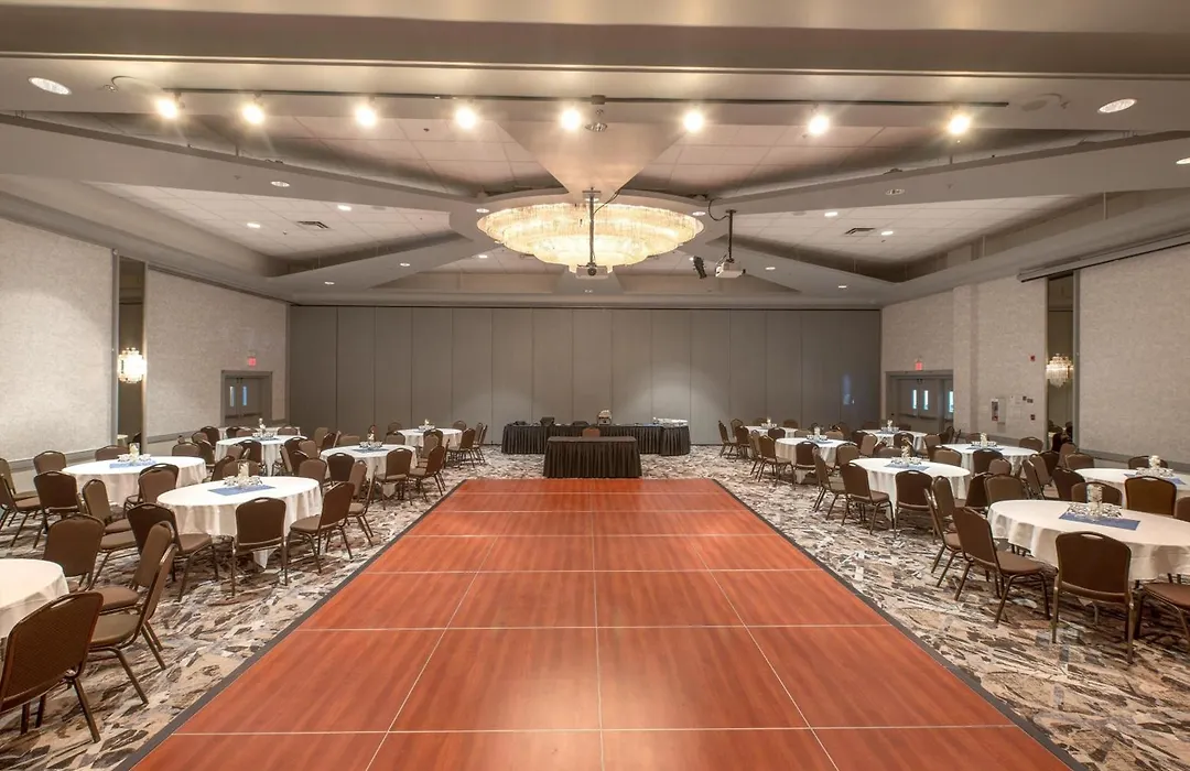 Coast Lethbridge Hotel & Conference Centre-1