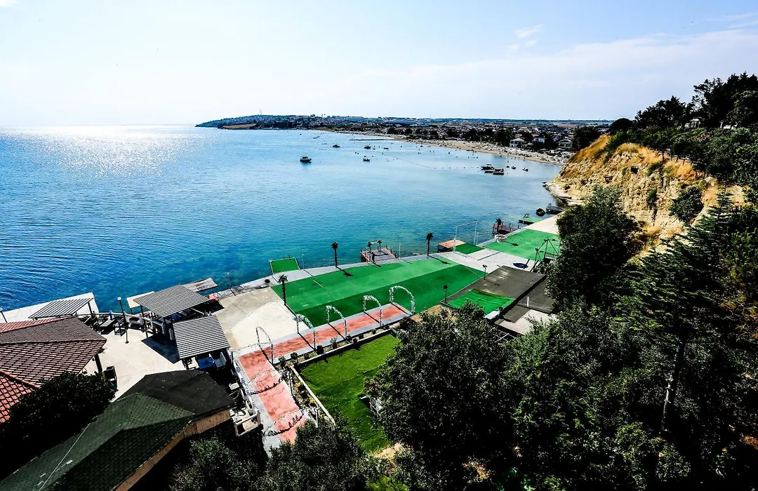 Family Resort Hotel-1